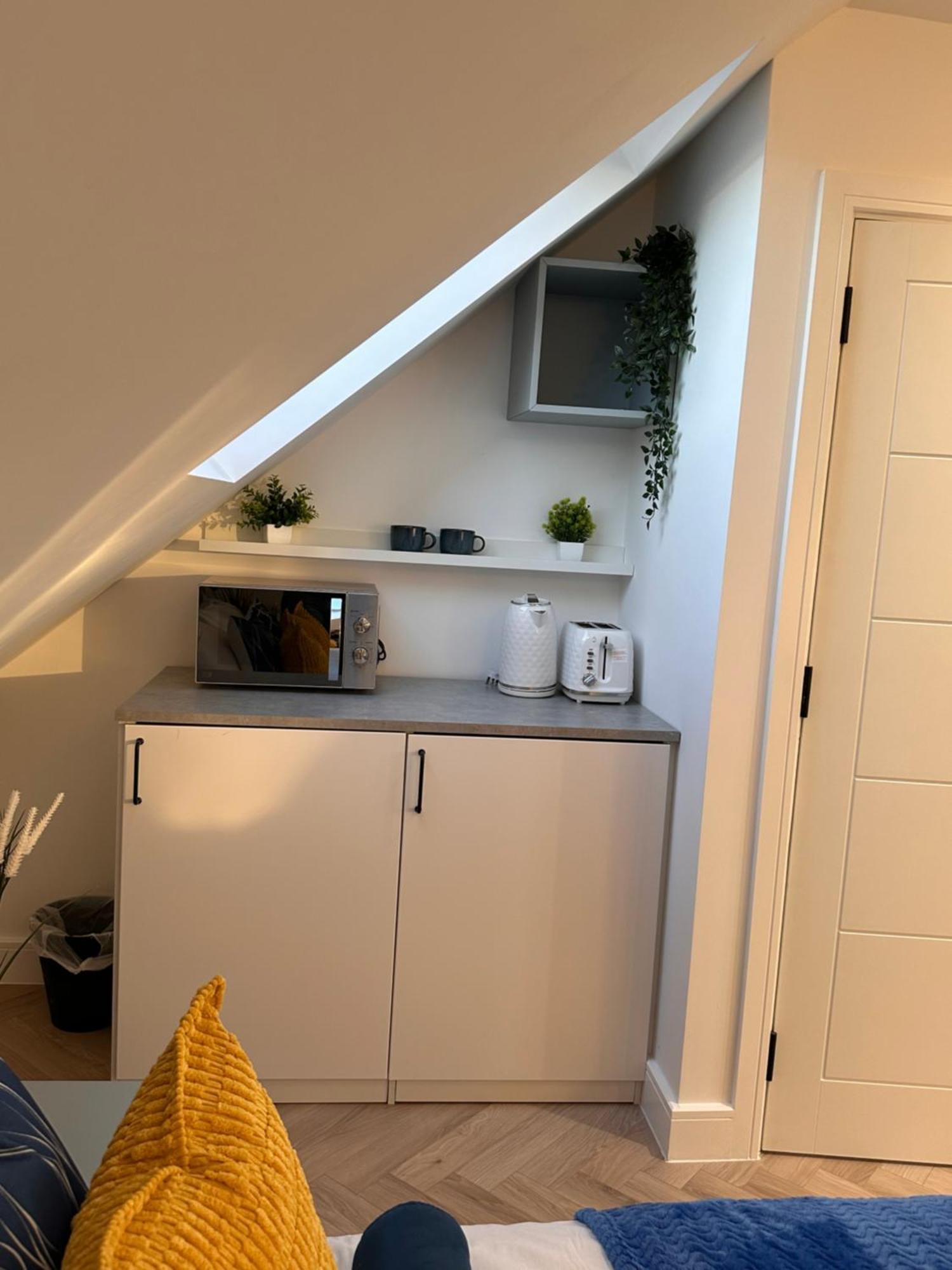 R5 - Luxury Private Ensuite Self-Contained Room - Newly Renovated Halesowen Buitenkant foto